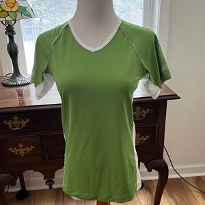 Eastern Mountain sports TECKWICK short sleeve quick dry activewear Green XS